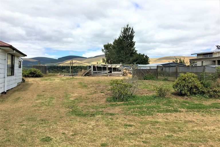 Photo of property in 83 Main Road, Clinton, 9534