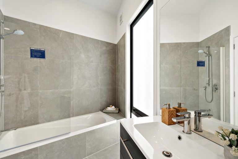 Photo of property in 1 Houhere Street, Paraparaumu, 5032