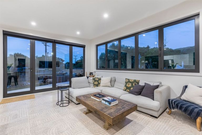 Photo of property in 114 Muri Road, Pukerua Bay, 5026