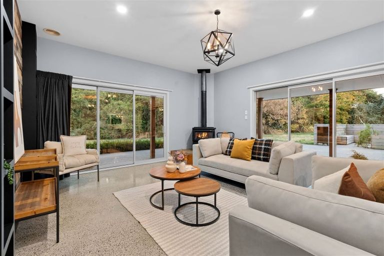 Photo of property in 7 Loburn Whiterock Road, Loburn, Rangiora, 7472