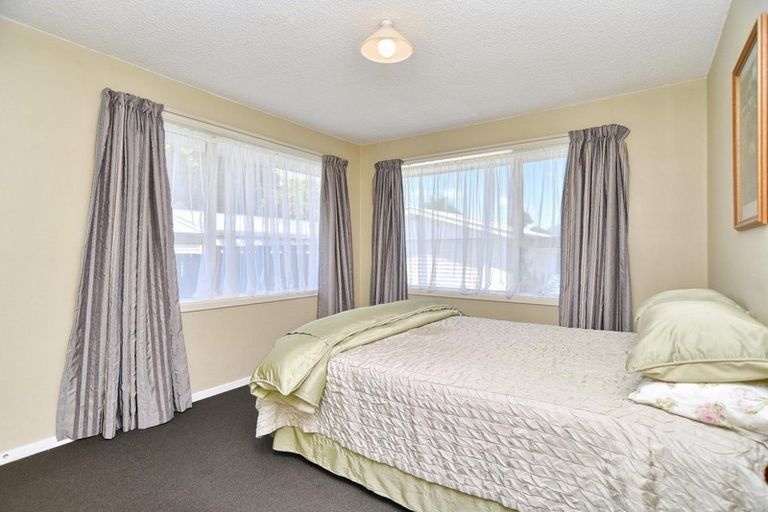 Photo of property in 60 Wingate Street, Redwood, Christchurch, 8051
