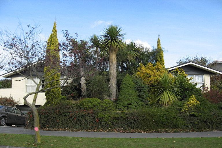 Photo of property in 5 Powell Crescent, Ilam, Christchurch, 8041