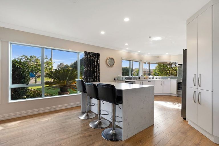 Photo of property in 12 Sandhurst Drive, Papamoa Beach, Papamoa, 3118