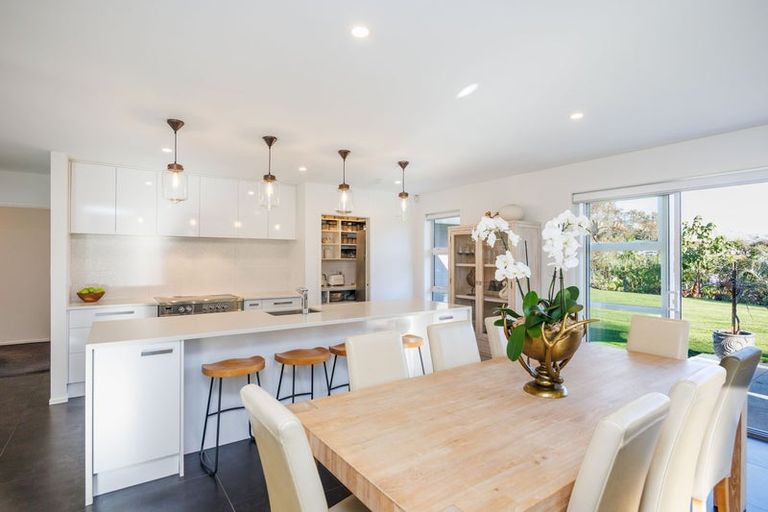 Photo of property in 849a Makerua Road, Tokomaru, Palmerston North, 4474