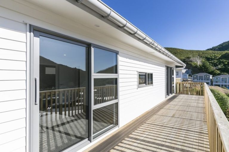 Photo of property in 1 Rarangi Way, Owhiro Bay, Wellington, 6023