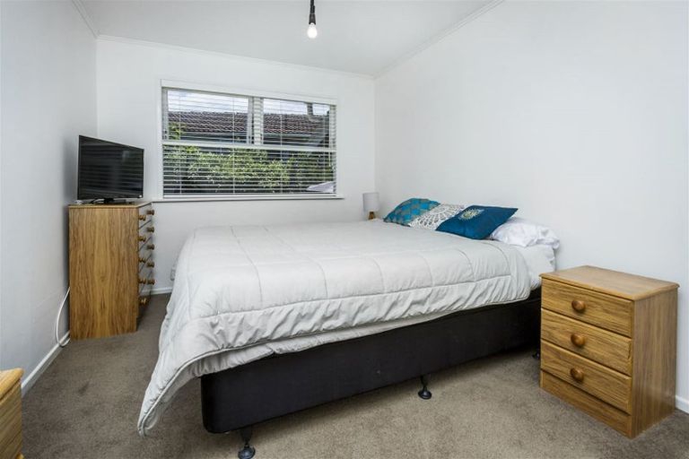 Photo of property in 41 Compton Street, Hillcrest, Auckland, 0627