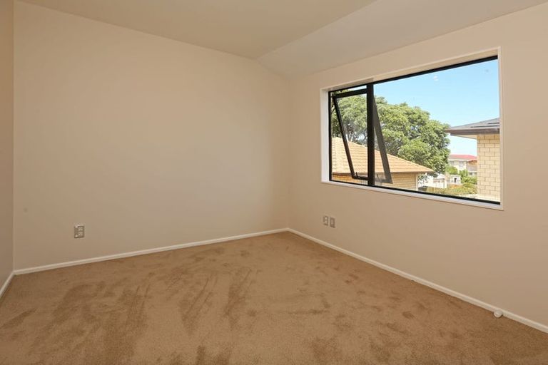 Photo of property in 95 Waitaki Street, Henderson, Auckland, 0612