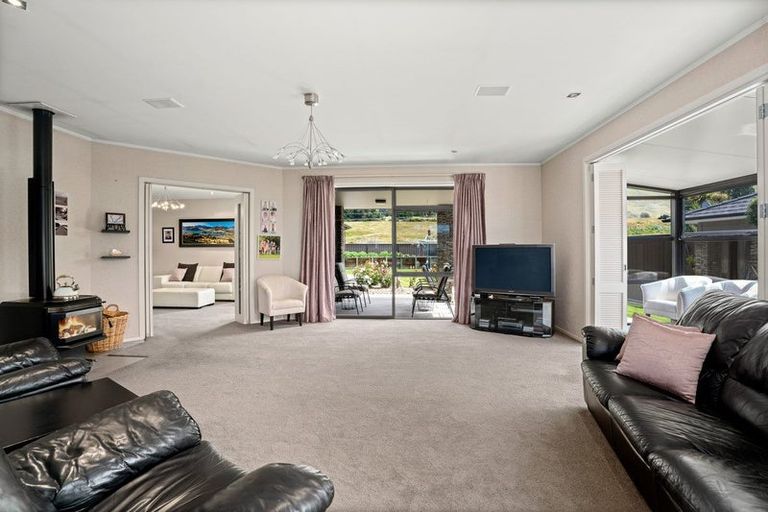 Photo of property in 48 Kelliher Drive, Wanaka, 9305
