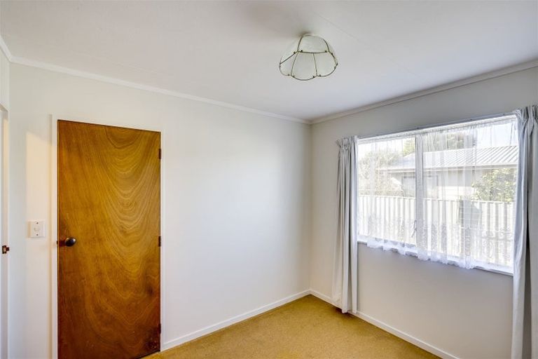 Photo of property in 2/32 Spriggs Crescent, Greenmeadows, Napier, 4112