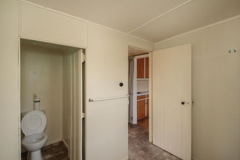 Photo of property in 33 Balmoral Street, Oamaru North, Oamaru, 9400