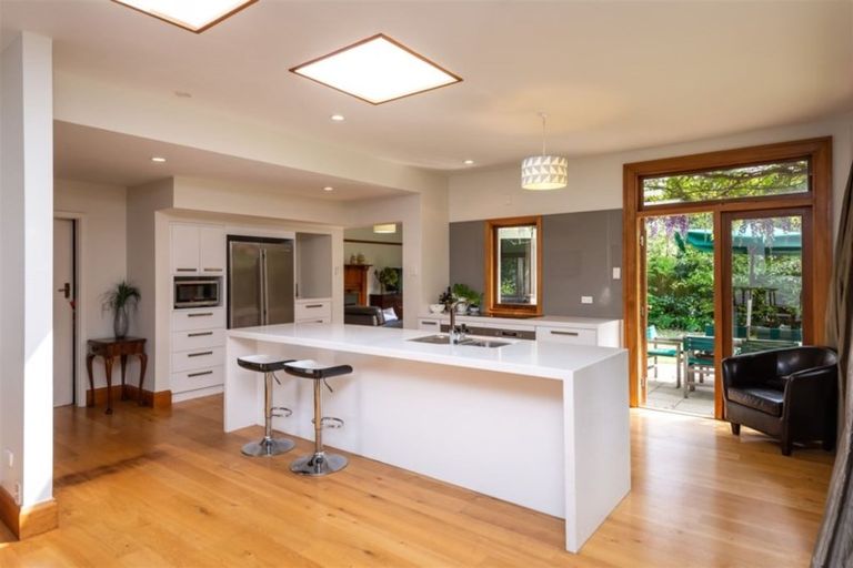 Photo of property in 152 Clyde Road, Burnside, Christchurch, 8053