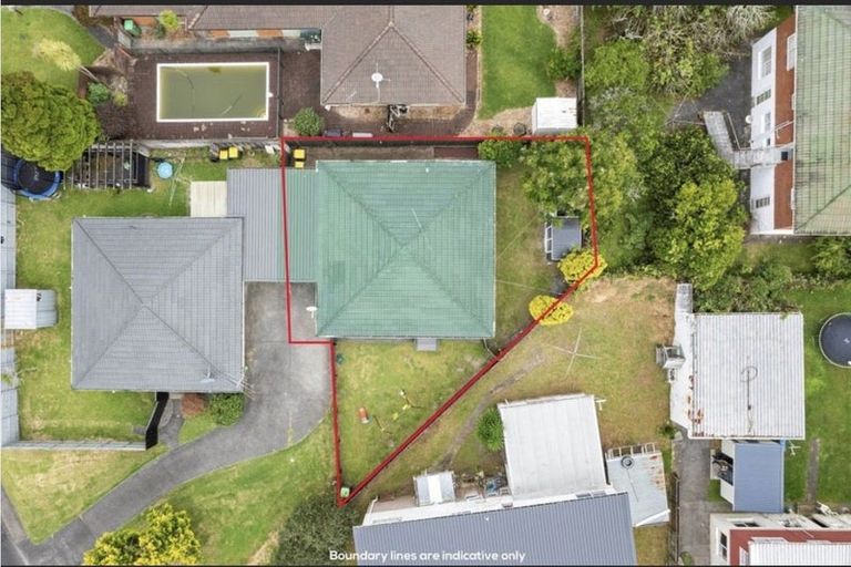 Photo of property in 2/7 Frank Evans Place, Henderson, Auckland, 0610