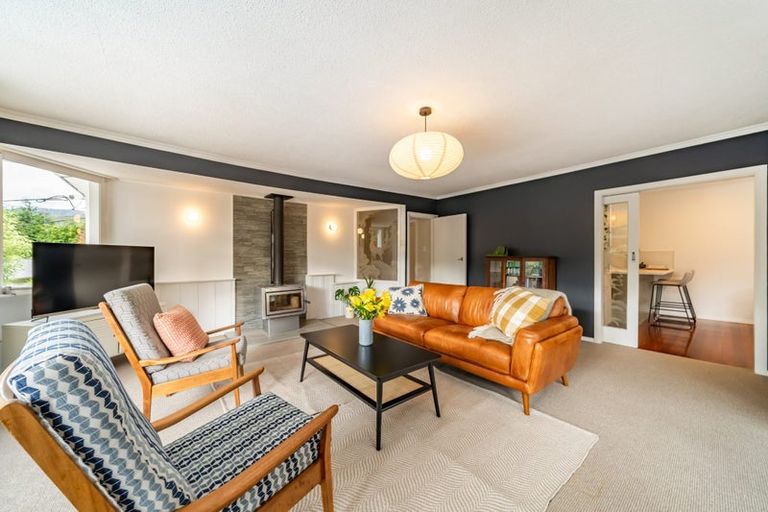 Photo of property in 120 Hine Road, Wainuiomata, Lower Hutt, 5014