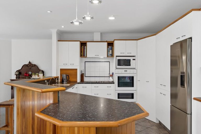 Photo of property in 37 Canon Road, Tanners Point, Katikati, 3170