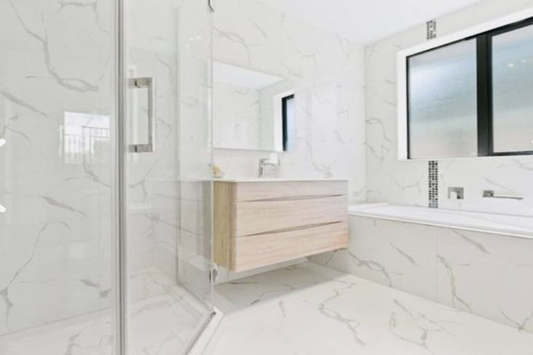 Photo of property in 52 Hillpark Drive, Pokeno, 2402