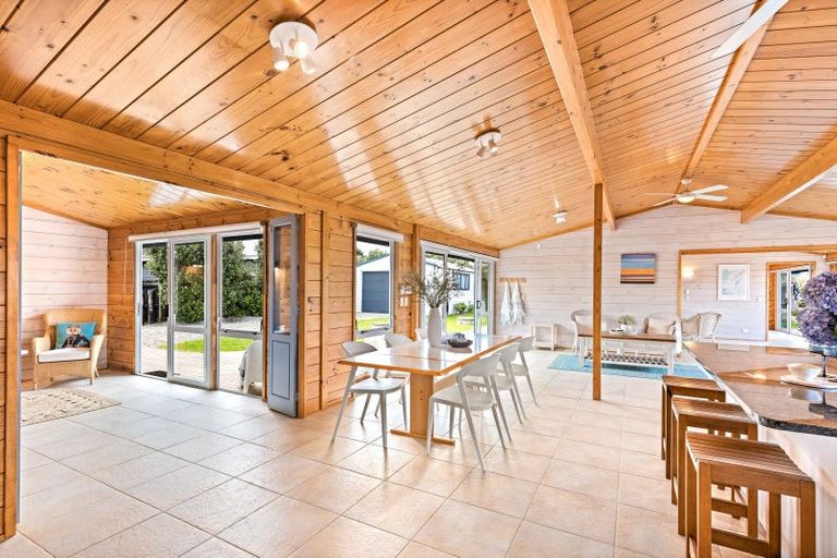 Photo of property in 15 Ruby Cove, Omaha, 0986