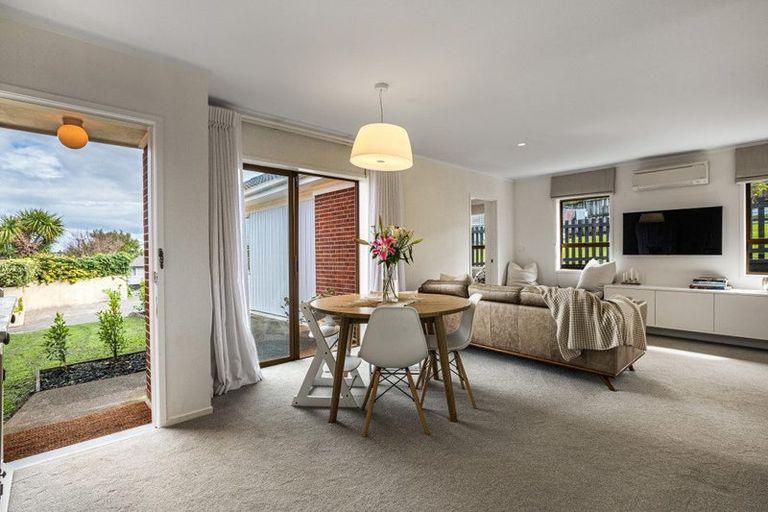 Photo of property in 3/6 Keys Street, Belmont, Auckland, 0622