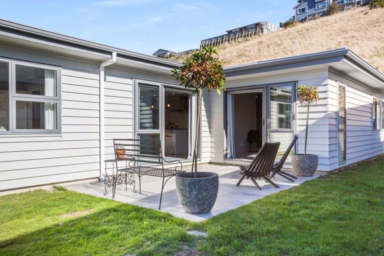 Photo of property in 13 Atherton Terrace, Churton Park, Wellington, 6037