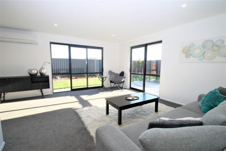 Photo of property in 8 Silverview Place, Mosgiel, 9024