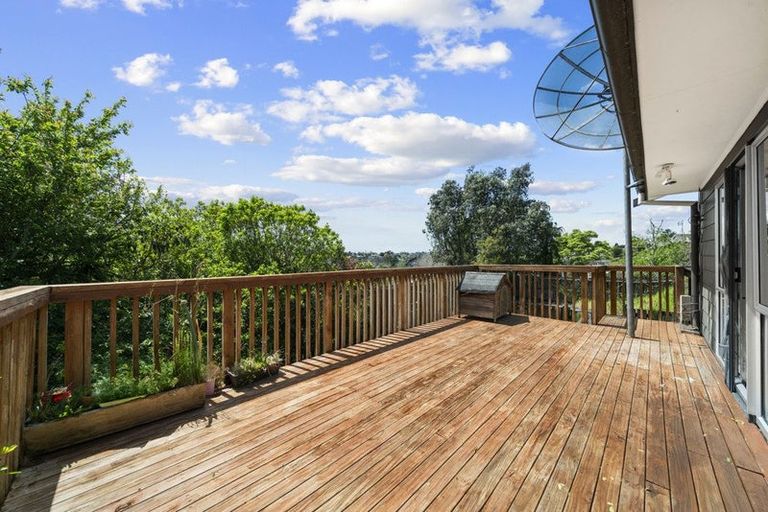 Photo of property in 6 Theban Place, Totara Vale, Auckland, 0629
