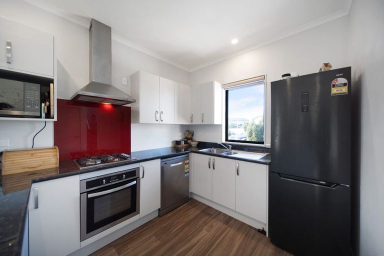 Photo of property in 70 Kaimoana Street, Weymouth, Auckland, 2103