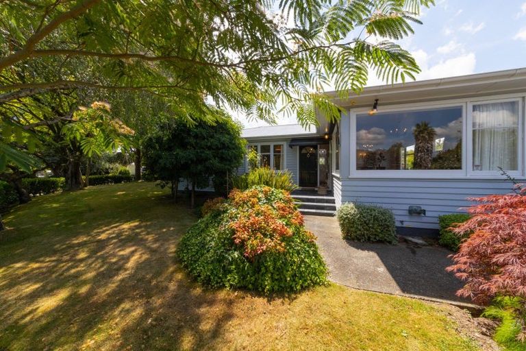Photo of property in 7 Surrey Crescent, Hokowhitu, Palmerston North, 4410