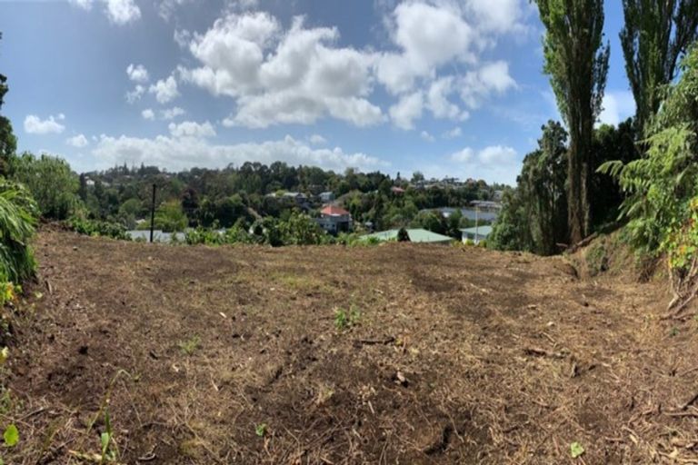 Photo of property in 12 Frankley Road, Westown, New Plymouth, 4310