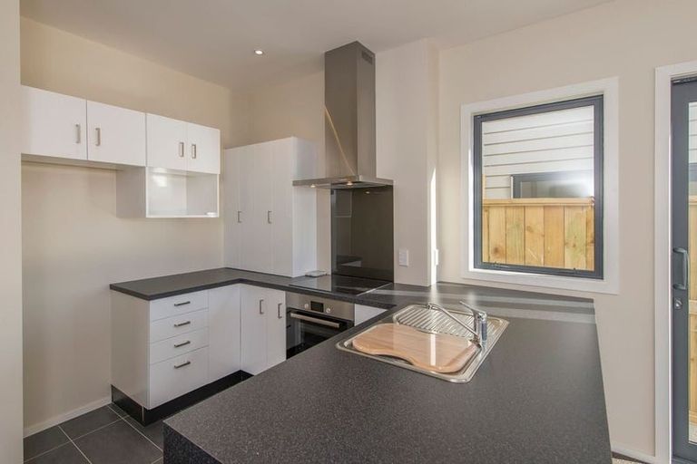 Photo of property in 9 Comber Place, Johnsonville, Wellington, 6037