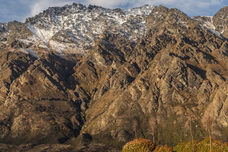 Photo of property in 42 Cunninghams Drive, Jacks Point, Queenstown, 9371