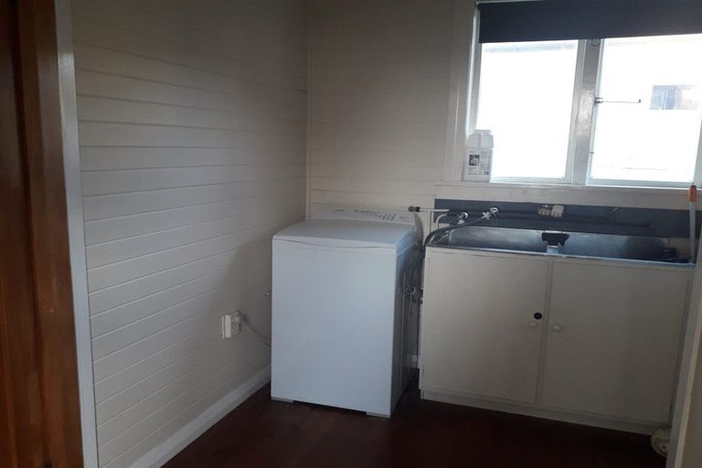 Photo of property in 11 Lancewood Grove, Ranui, Porirua, 5024