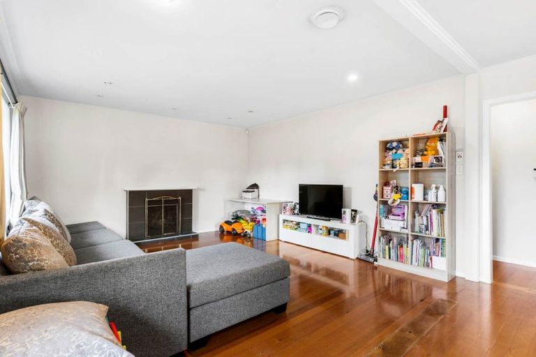 Photo of property in 9 Wilsher Crescent, Henderson, Auckland, 0612