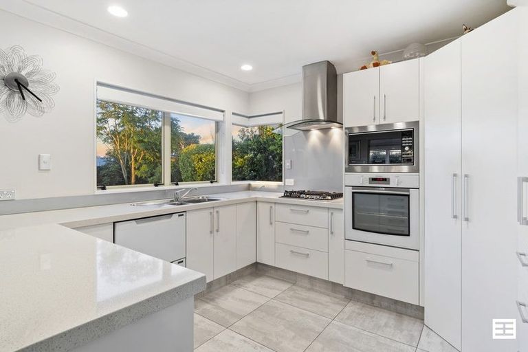 Photo of property in 3 Ridgemount Terrace, Welcome Bay, Tauranga, 3112