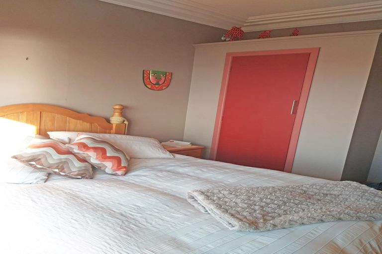 Photo of property in 57a Wharfe Street, South Hill, Oamaru, 9400