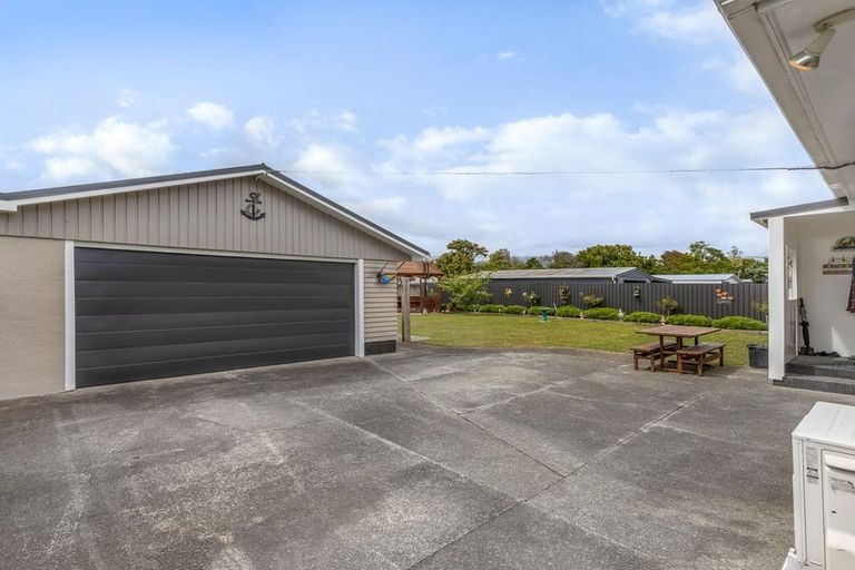 Photo of property in 24 Ferguson Street, Levin, 5510