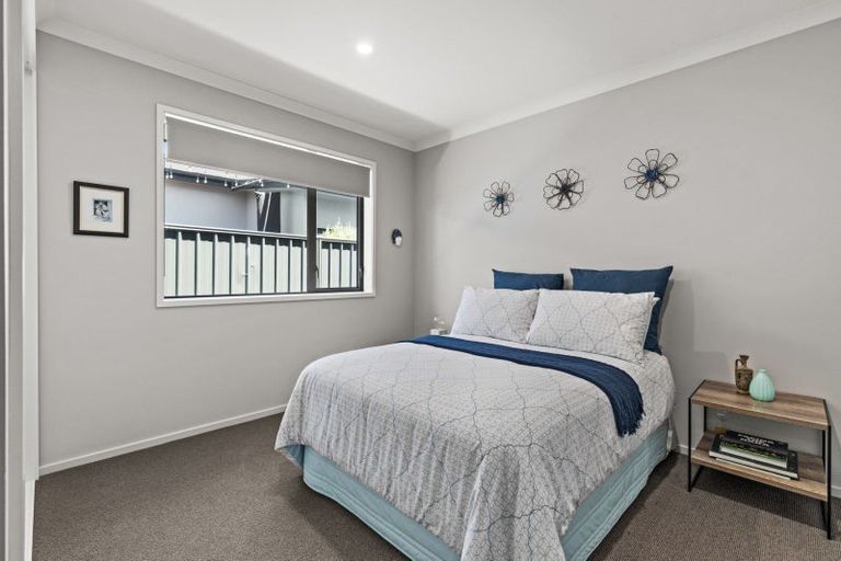 Photo of property in 18 Ruakituri Place, Te Awa, Napier, 4110