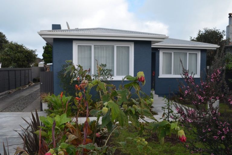 Photo of property in 137 Cornfoot Street, Castlecliff, Whanganui, 4501
