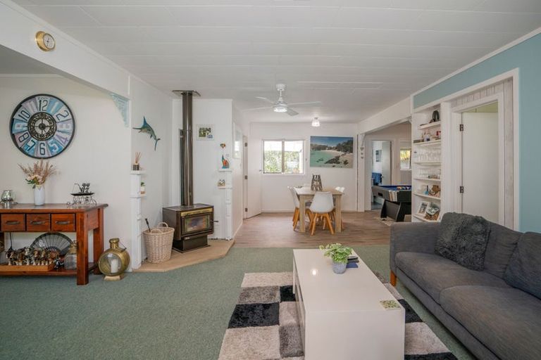 Photo of property in 281 Colville Road, Coromandel, 3584