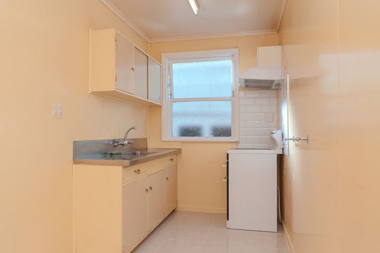 Photo of property in 6 Chatham Street, Berhampore, Wellington, 6023