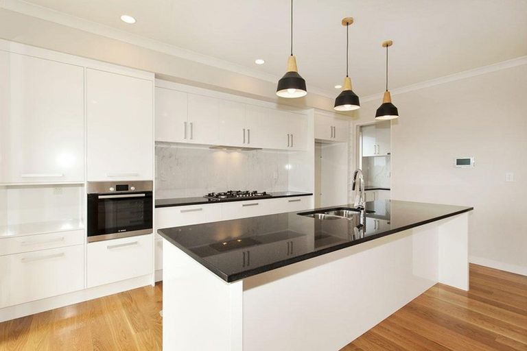 Photo of property in 6 Greenlink Rise, Long Bay, Auckland, 0630