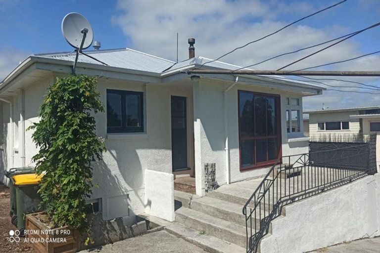 Photo of property in 37 Harwich Street, Balclutha, 9230