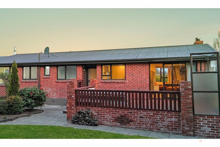 Photo of property in 18 Pringle Street, Waimataitai, Timaru, 7910