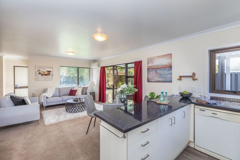 Photo of property in 7/39 Swanson Road, Henderson, Auckland, 0610