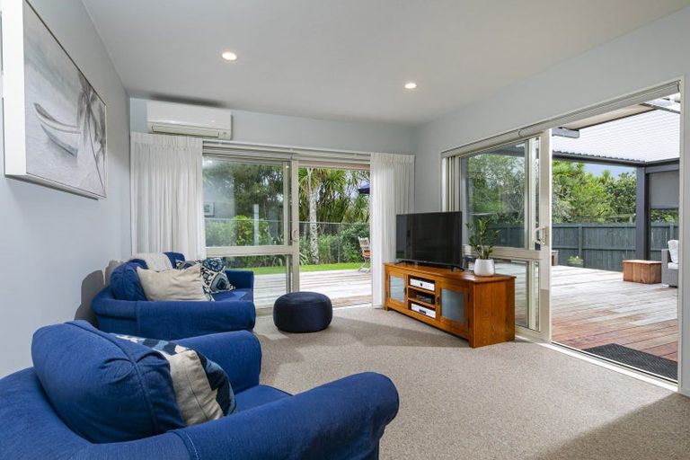 Photo of property in 73 Te Wharau Drive, Greenhithe, Auckland, 0632