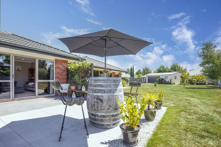 Photo of property in 5 Willowside Place, Amberley, 7410