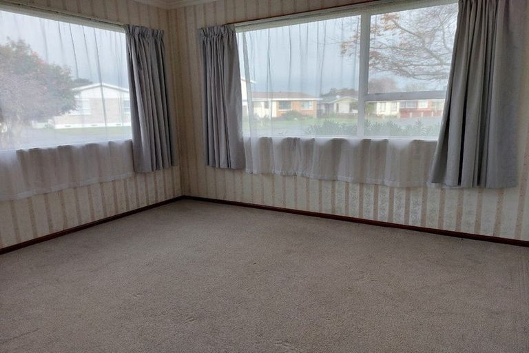 Photo of property in 4 Fairbrother Street, Carterton, 5713