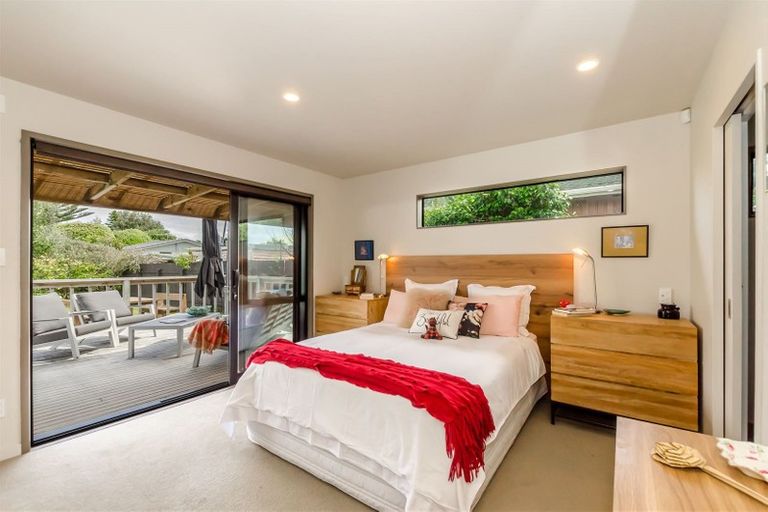 Photo of property in 26 Eruini Street, Waikanae Beach, Waikanae, 5036