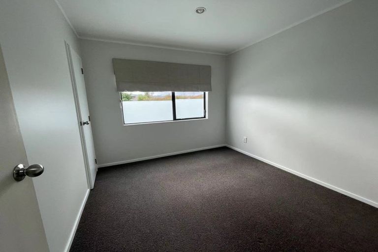 Photo of property in 6 Tokay Place, Huapai, Kumeu, 0810