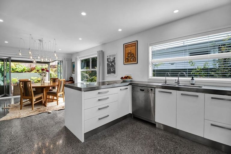 Photo of property in 50 Roto Street, Hurdon, New Plymouth, 4310