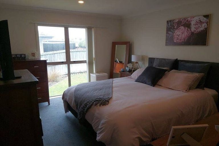 Photo of property in 43 Puhara Avenue, Parklands, Christchurch, 8083