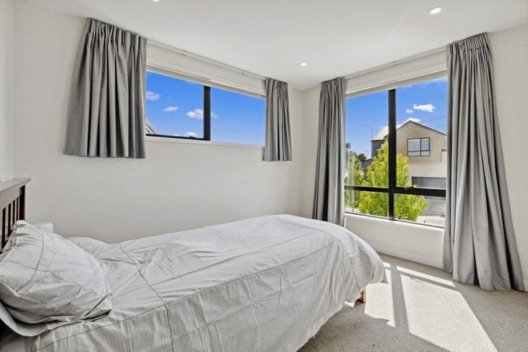 Photo of property in 4 Kea Road, Silverdale, 0932